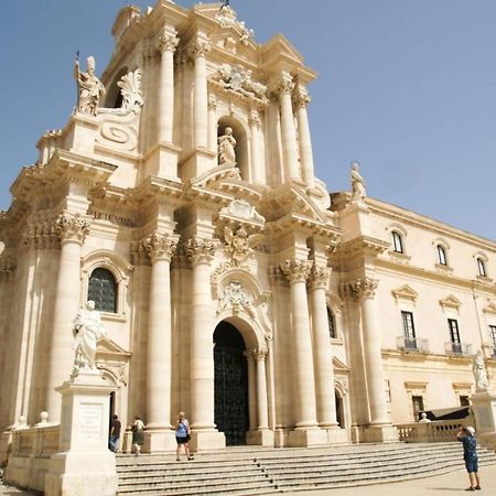 דירות סירקוזה Casa Timoleonte מראה חיצוני תמונה