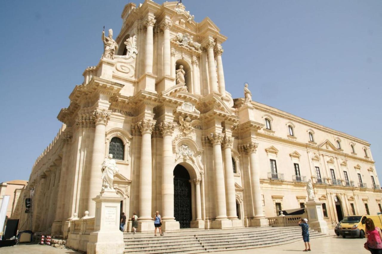 דירות סירקוזה Casa Timoleonte מראה חיצוני תמונה